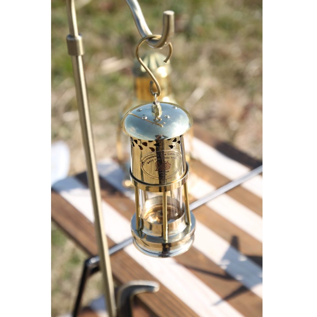 Roost Outdoors Brass Oil Ship Lantern-